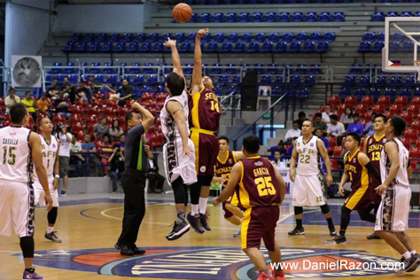 AFP Cavaliers and Senate Defenders wrestle for the ball in their “Battle for 3rd” game last April 12, 2015 at the Ynares Sports Arena. AFP wins by 11 points, 98-87. (Photo courtesy of Photoville International)