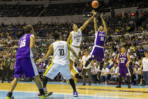 The Judiciary Magis knocks down Malacanang Patriots’ high hopes to force a rubber-match for the finals berth after showing off their offensive bomb in the hard court to win UNTV Cup Season 3 championship title. (Photo courtesy of Photoville International)