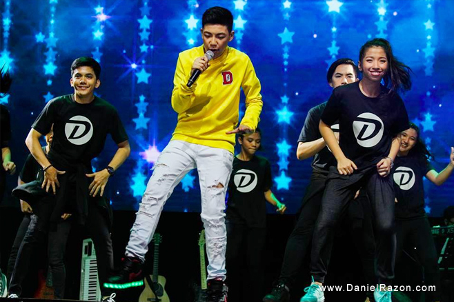 Darren Espanto and his Darrenatics fan group danced their way to win the first-runner up prize with Php 500,000 for their chosen charity, World Vision (Photo Credit: Cyron Monton/Photoville International).